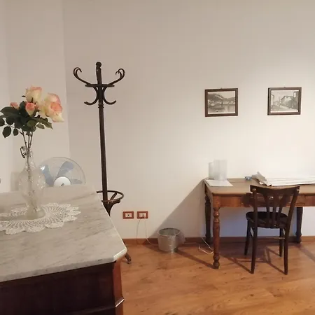 Leon D'oro Bed & Breakfast 2*