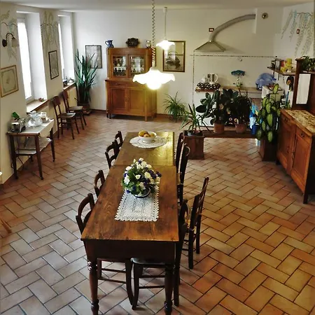 Leon D'oro Bed and Breakfast Pusiano